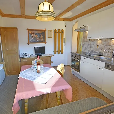 Apartment In Pitztal With Mountain Views 公寓 阿泽皮茨陶